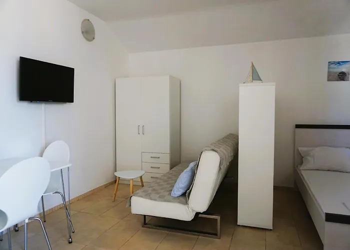 Apartment Cozy In Privlaka, 200m From The And Near Vir Island Privlaka (Zadar)