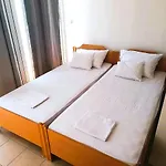 Cozy In Privlaka, 200m From The And Near Vir Island 아파트