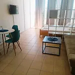 Cozy In Privlaka, 200m From The And Near Vir Island 아파트