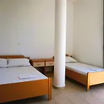 Cozy In Privlaka, 200m From The And Near Vir Island