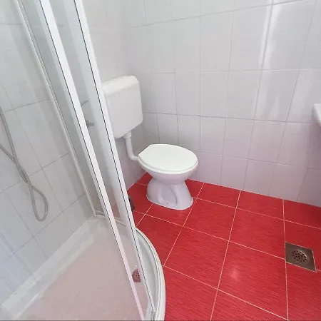 Daire Cozy In Privlaka, 200m From The And Near Vir Island *