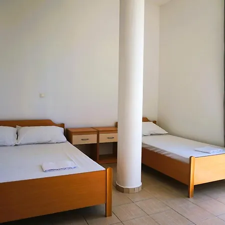 Cozy In Privlaka, 200m From The And Near Vir Island