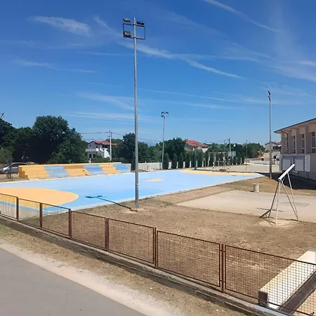 Cozy In Privlaka, 200m From The And Near Vir Island Apartamento *