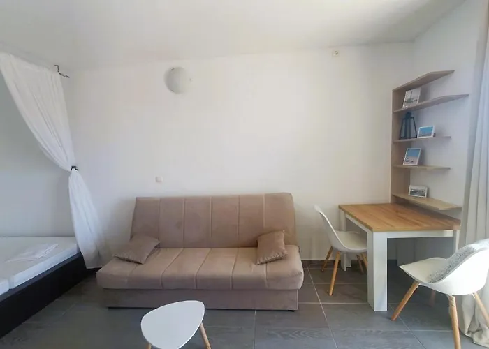 Apartamento Cozy In Privlaka, 200m From The And Near Vir Island *