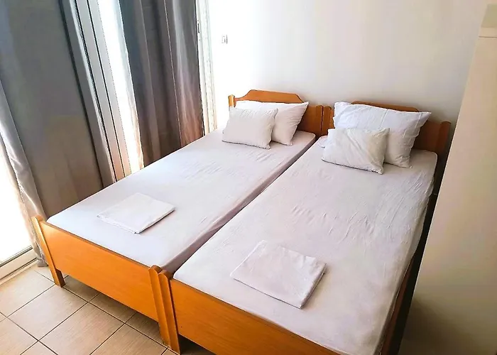 Cozy In Privlaka, 200m From The And Near Vir Island Apartamento