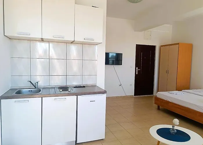 Cozy In Privlaka, 200m From The And Near Vir Island Apartamento