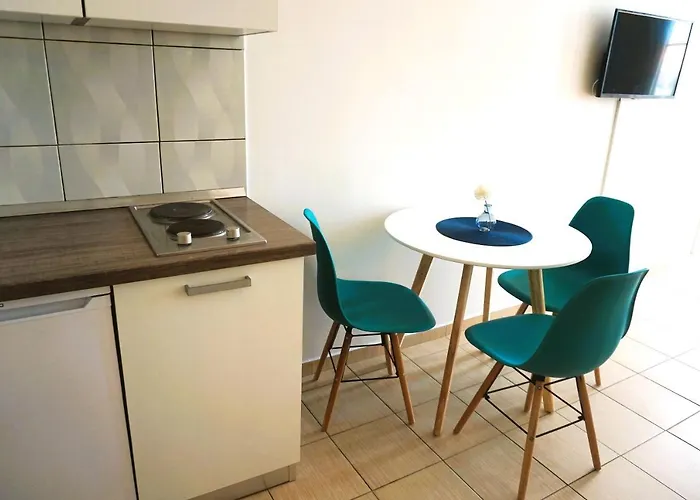 Cozy In Privlaka, 200m From The And Near Vir Island *