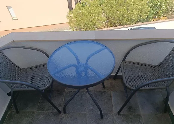 Apartamento Cozy In Privlaka, 200m From The And Near Vir Island *