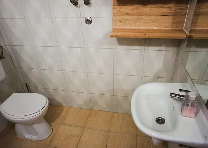 Cozy In Privlaka, 200m From The And Near Vir Island