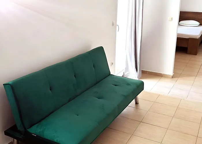 Apartamento Cozy In Privlaka, 200m From The And Near Vir Island