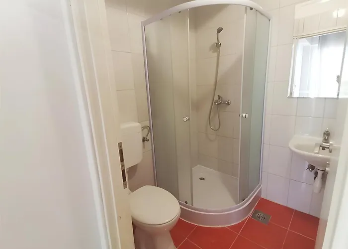 Cozy In Privlaka, 200m From The And Near Vir Island